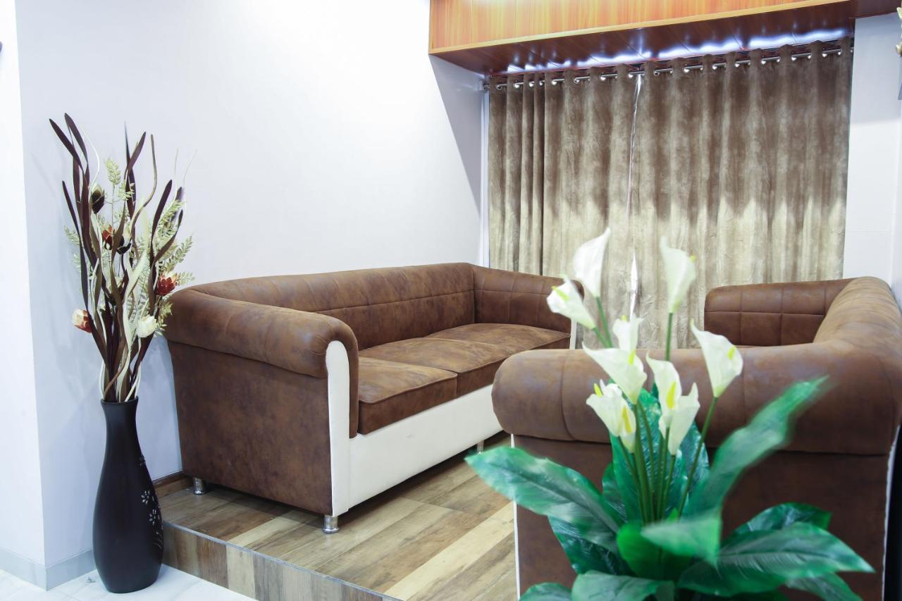 Hotel Apple Inn Navi Mumbai Eksteriør bilde